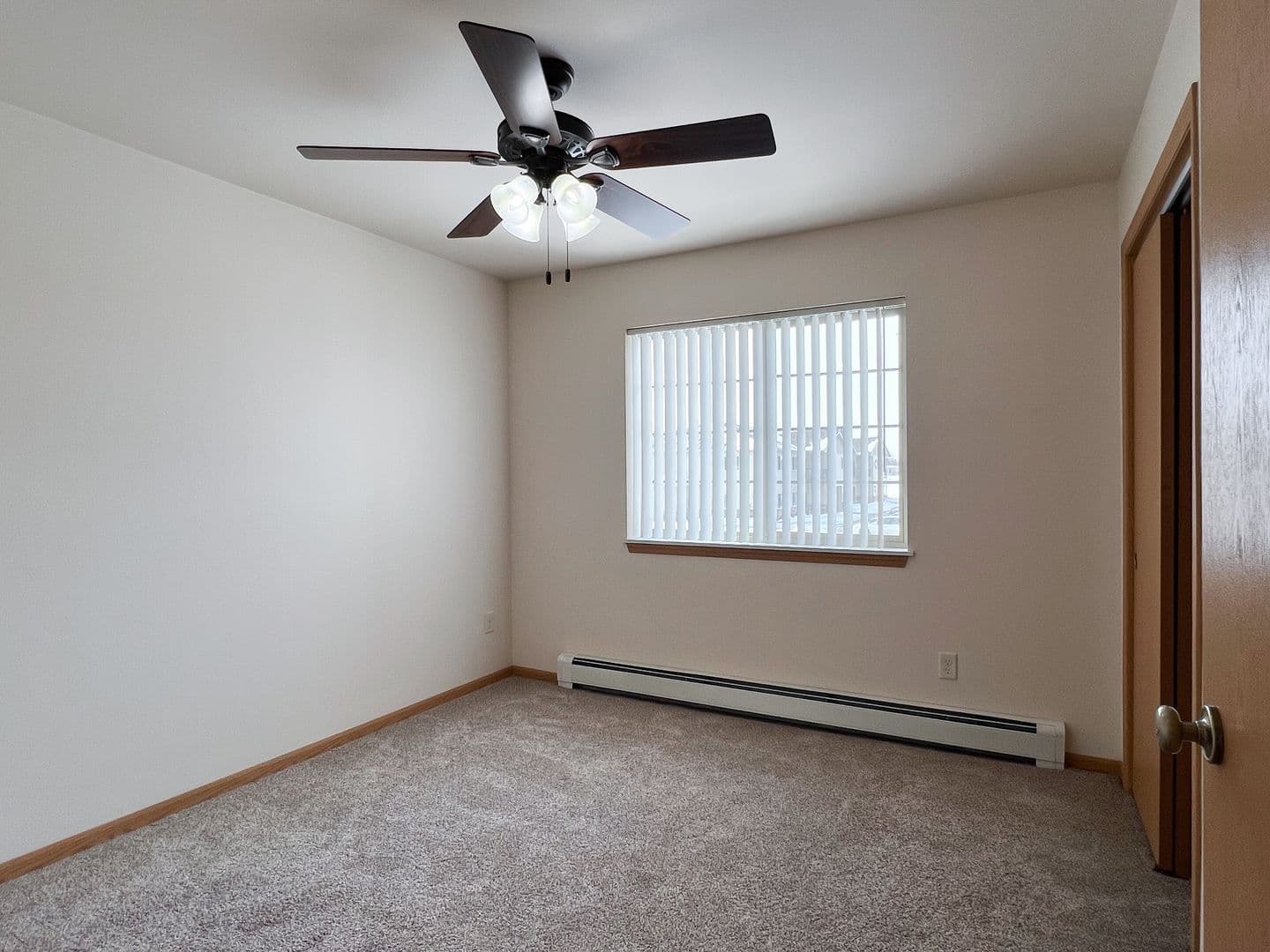 Rice Lake Apartment: 515 Moon Lake Dr