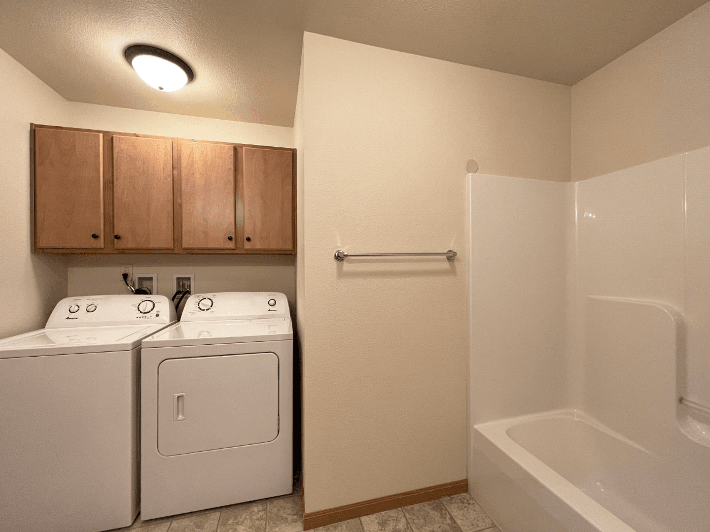 Weston Apartment: 6903 Weston Ridge Dr.