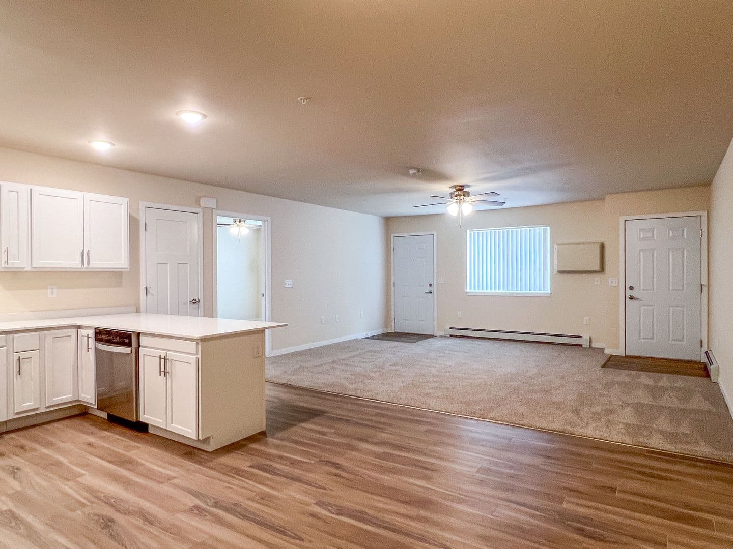 Eau Claire Apartment: 4395 Christopher Drive