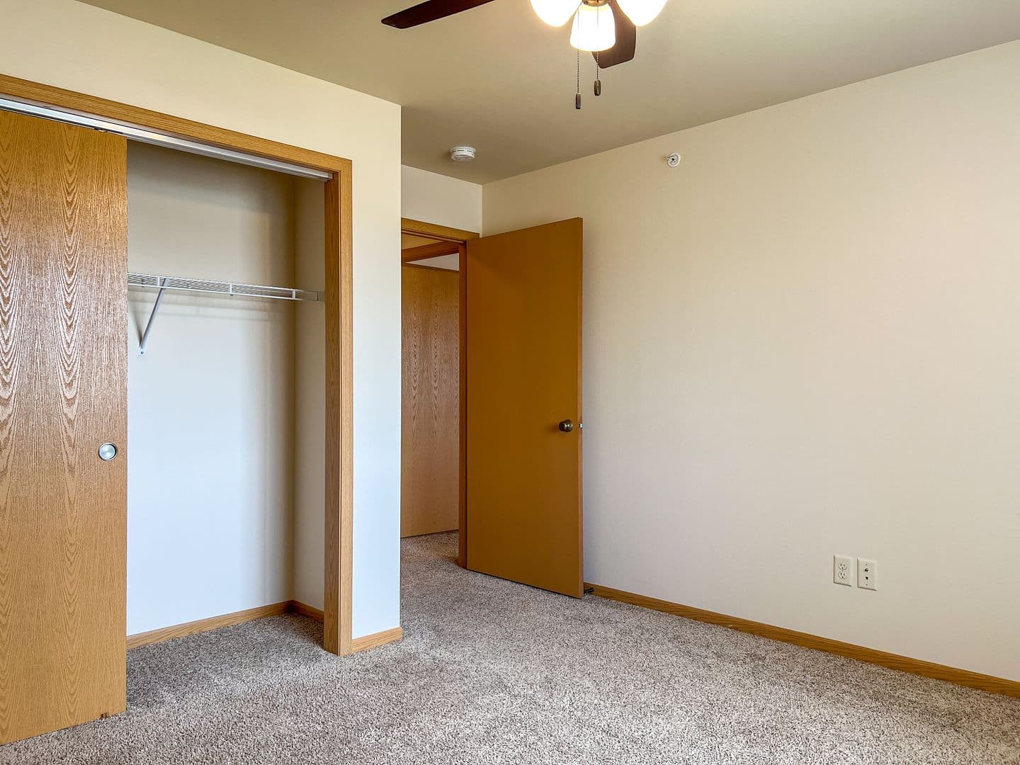 Rice Lake Apartment: 515 Moon Lake Dr
