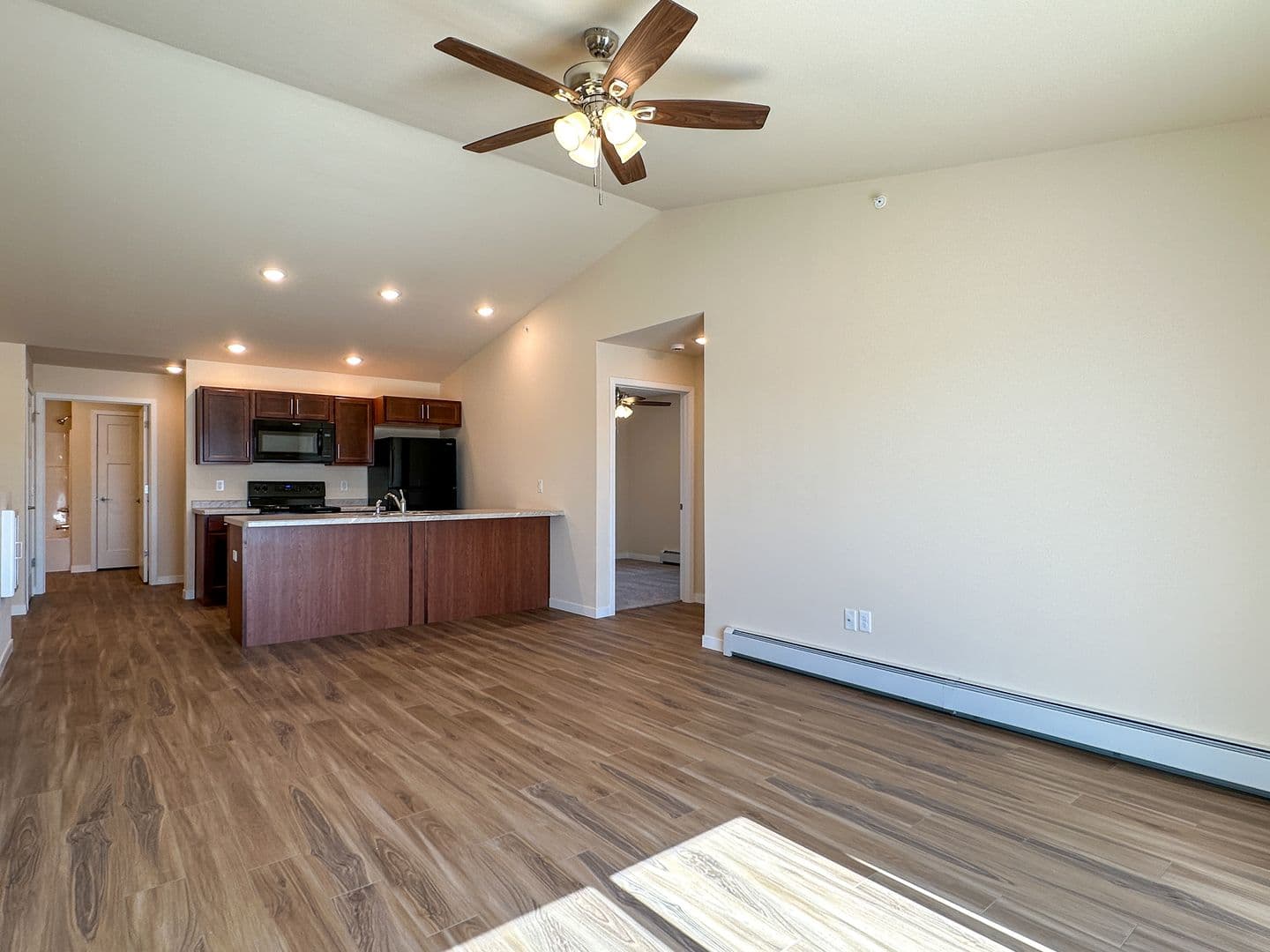 Athens Apartment: 713 Caroline Street