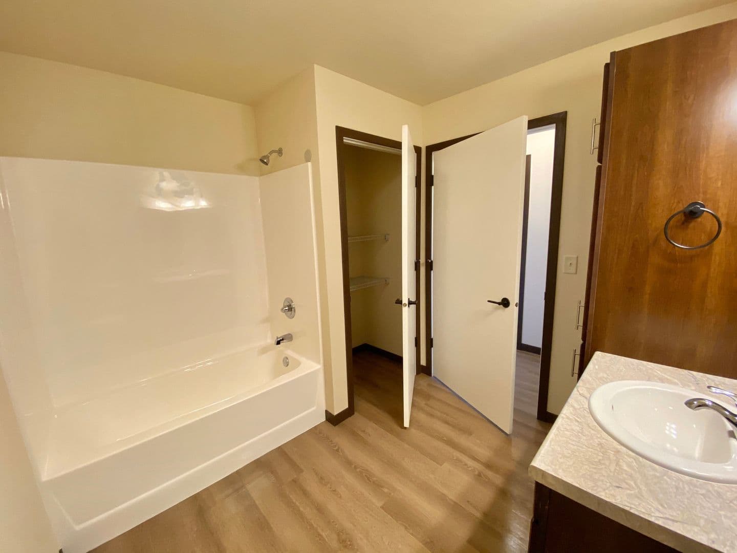 Plover Apartment: 3500 Willow Dr