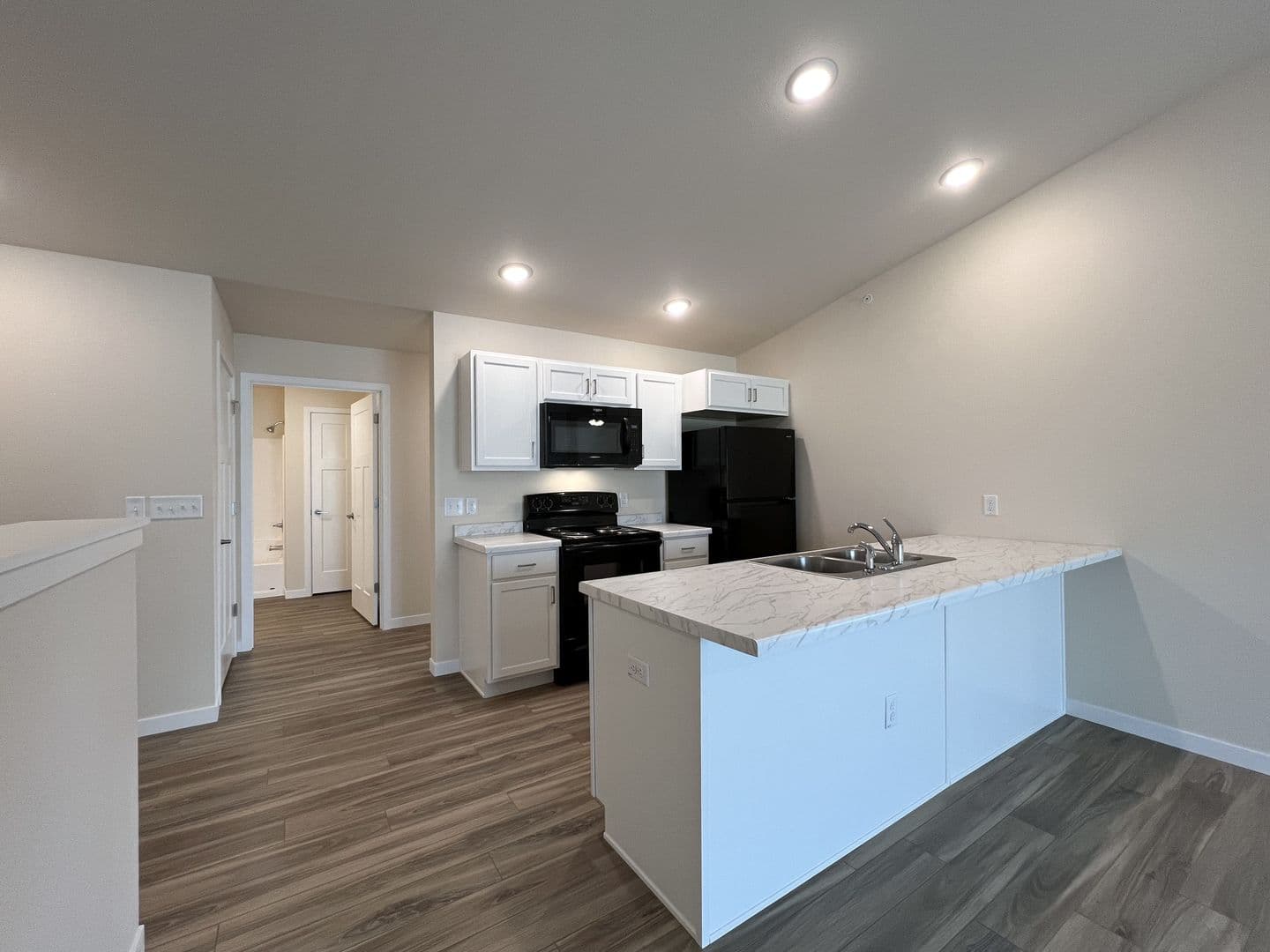 Merrill Apartment: 2015 Webster Street