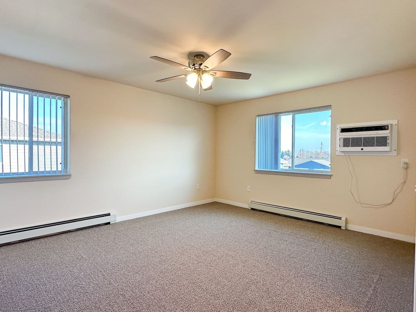 Eau Claire Apartment: 4395 Christopher Drive