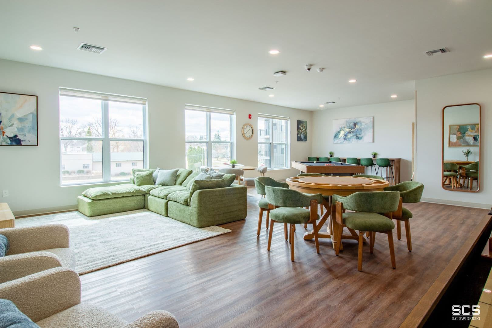 New London Apartment: 305 West Wolf River Avenue