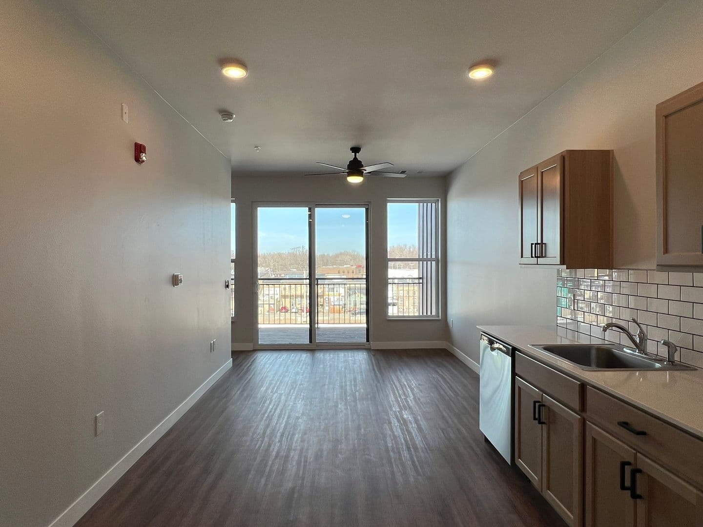 New London Apartment: 305 West Wolf River Avenue