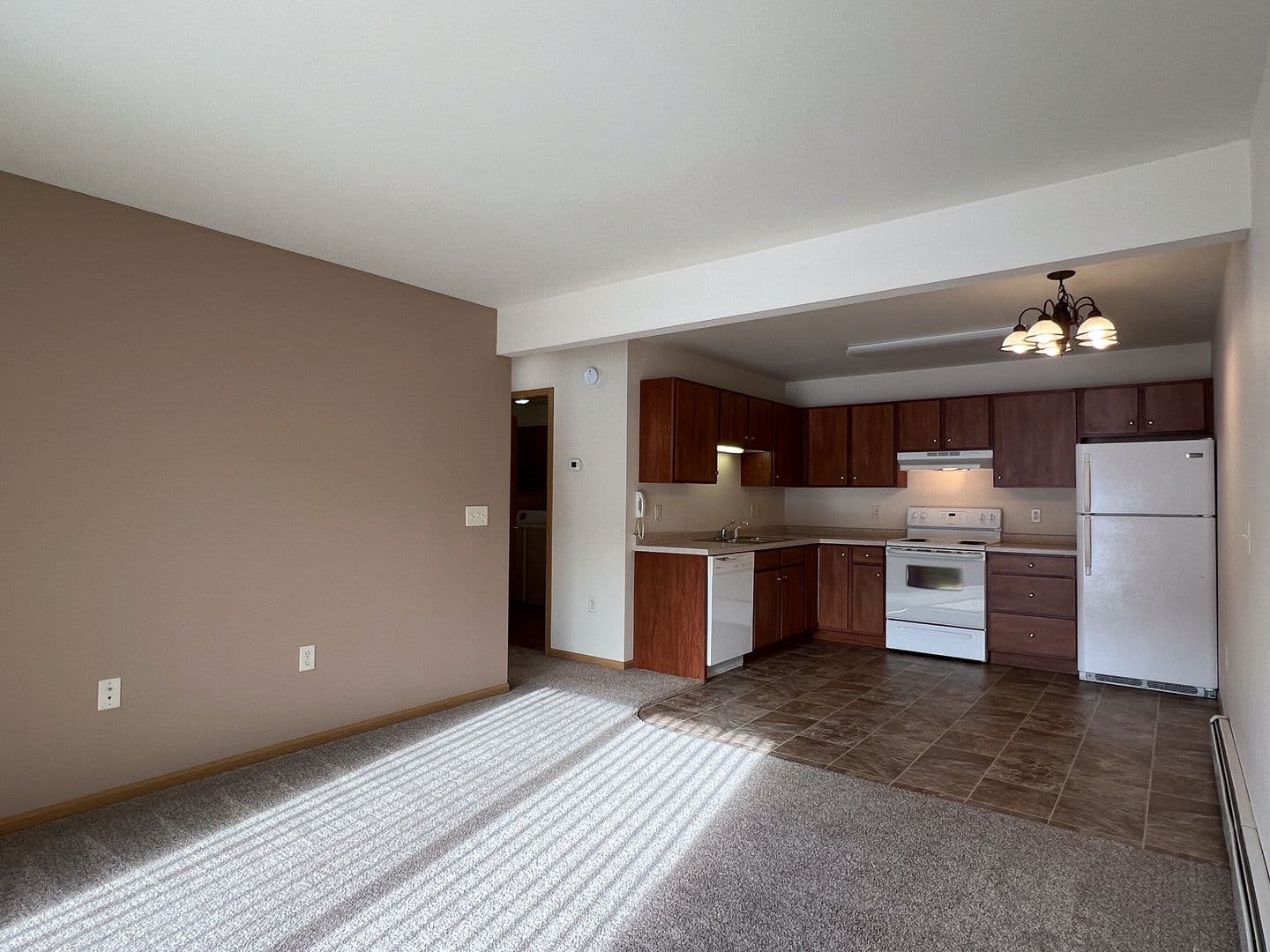Merrill Apartment: 2301 W. Jackson St.
