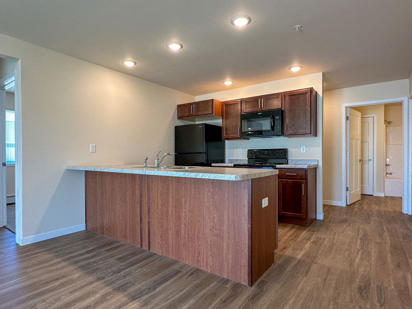 Athens Apartment: 713 Caroline Street