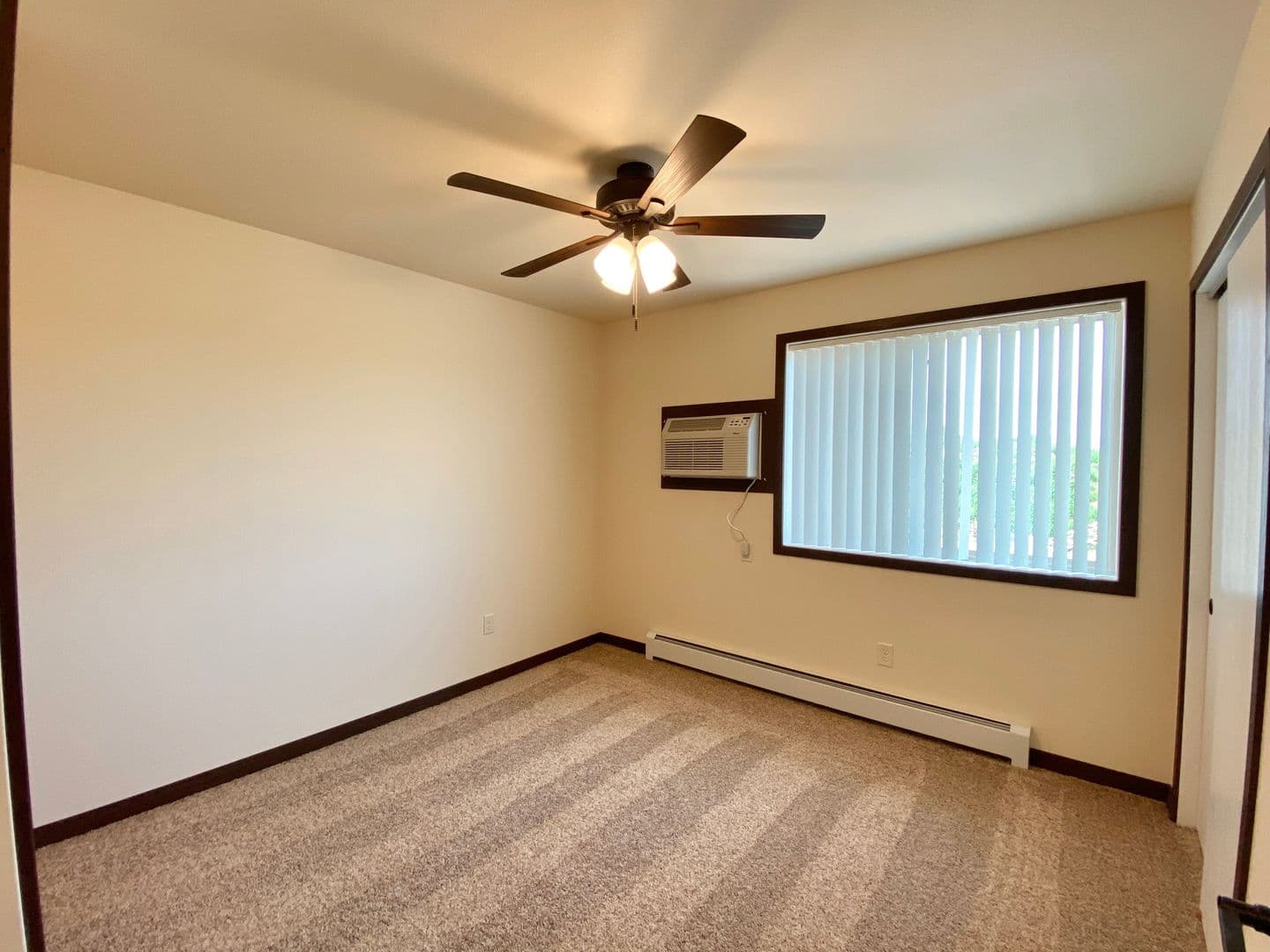 Plover Apartment: 3500 Willow Dr