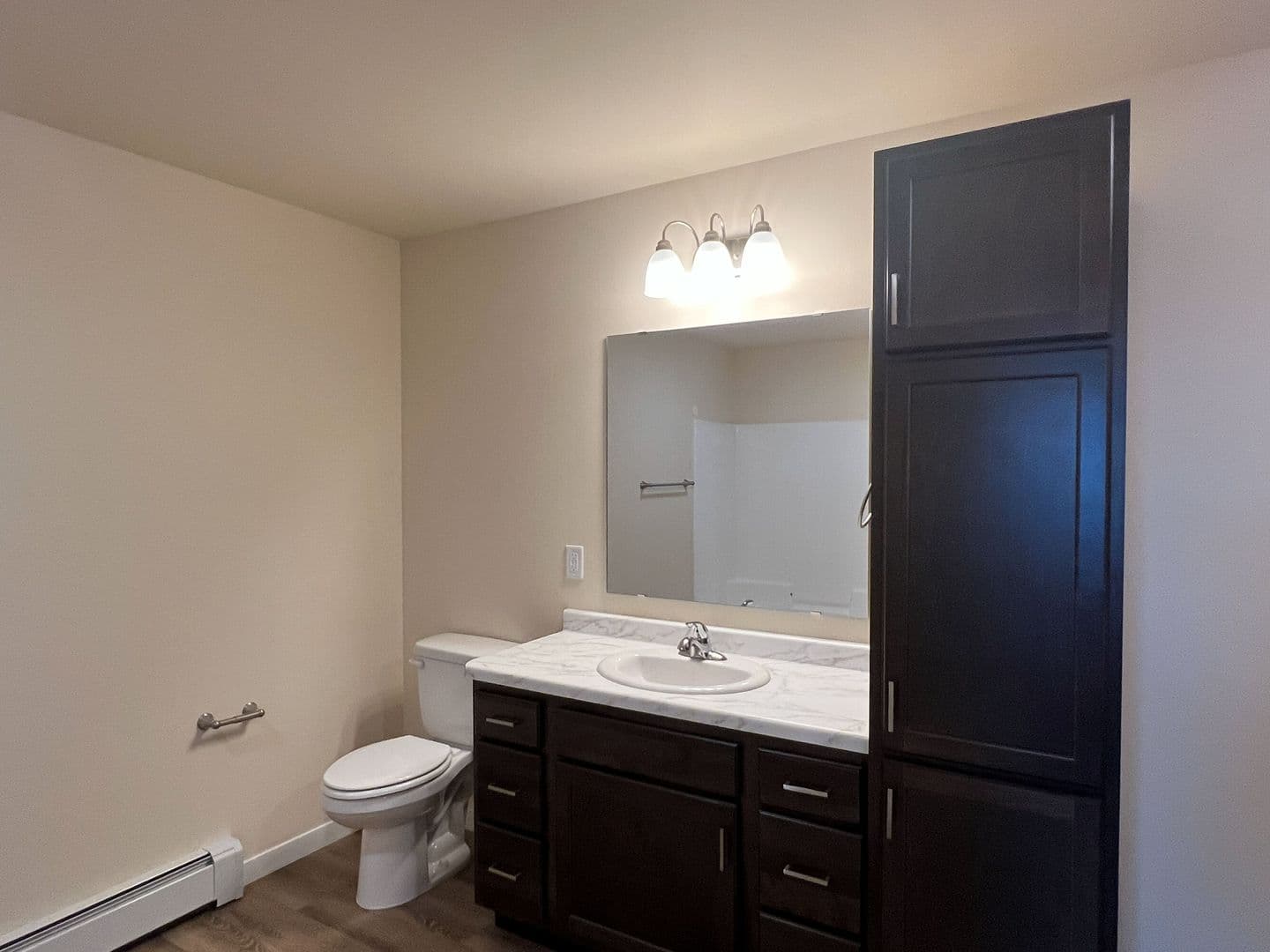 Athens Apartment: 713 Caroline Street