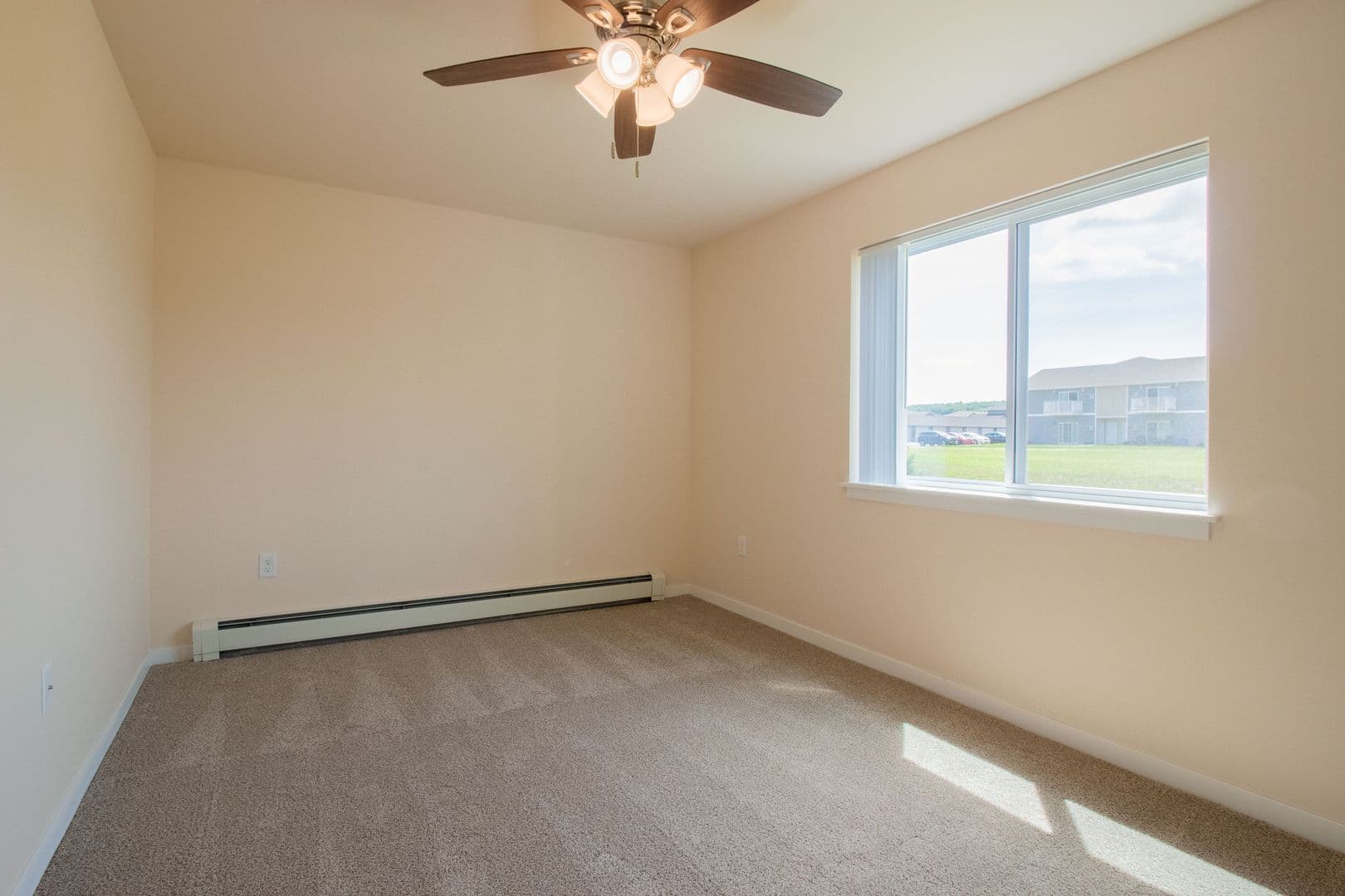 Eau Claire Apartment: 4395 Christopher Drive
