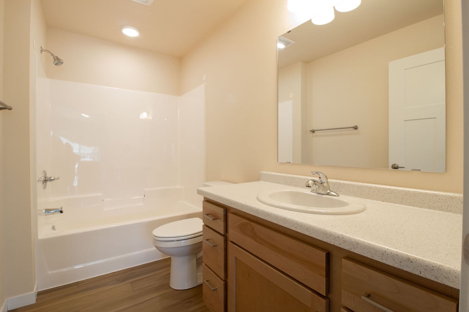 Eau Claire Apartment: 4395 Christopher Drive