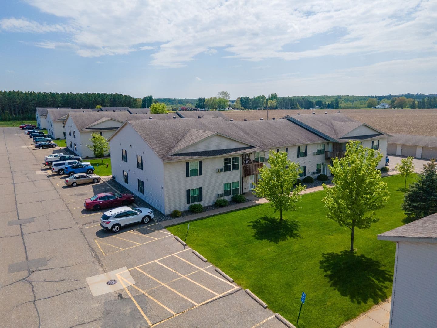 Merrill Apartment: 2301 W. Jackson St.