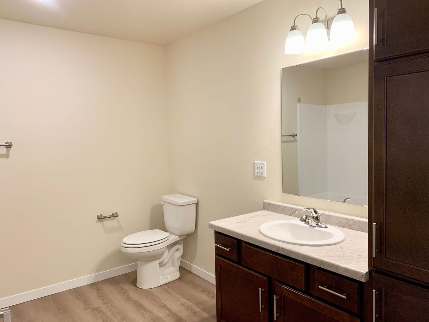 Stanley Apartment: 1419 Pine St