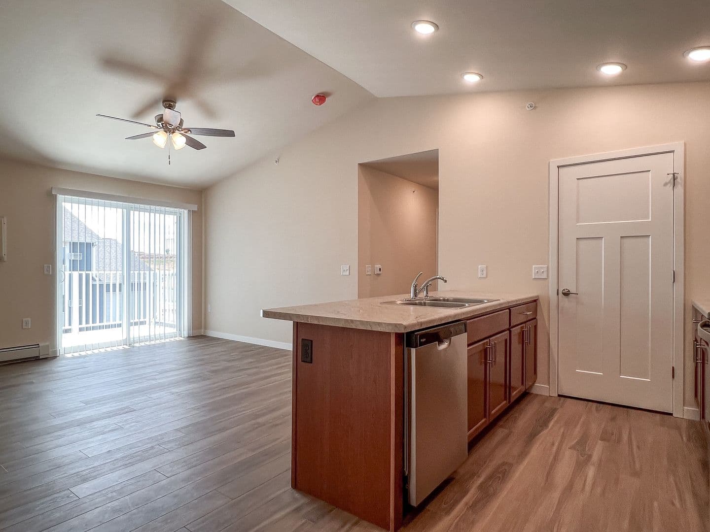 Eau Claire Apartment: 4395 Christopher Drive