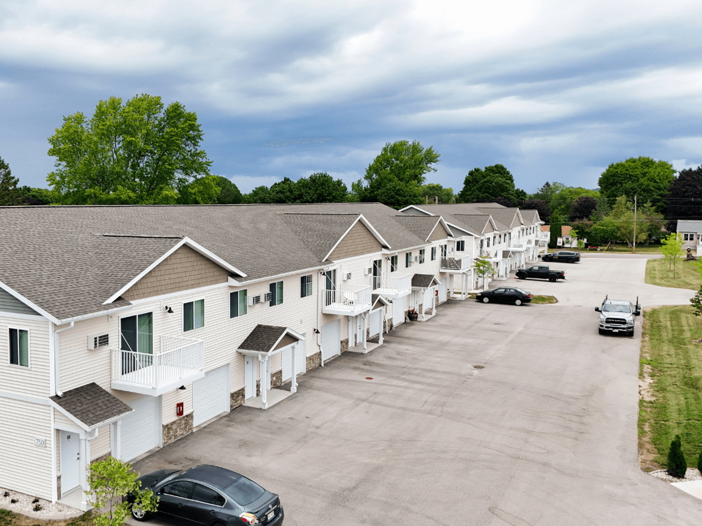 Sturgeon Bay Apartment: 845 N 8th Avenue