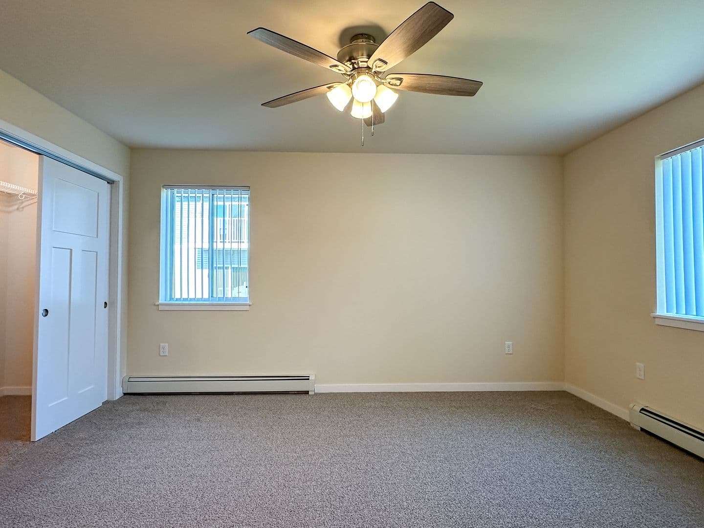 Eau Claire Apartment: 4395 Christopher Drive