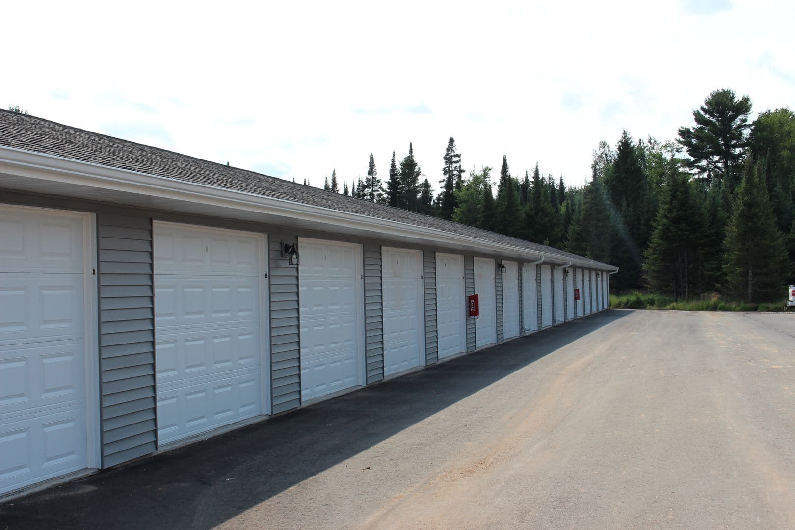 Eagle River Apartment: 724 W. Mill St.