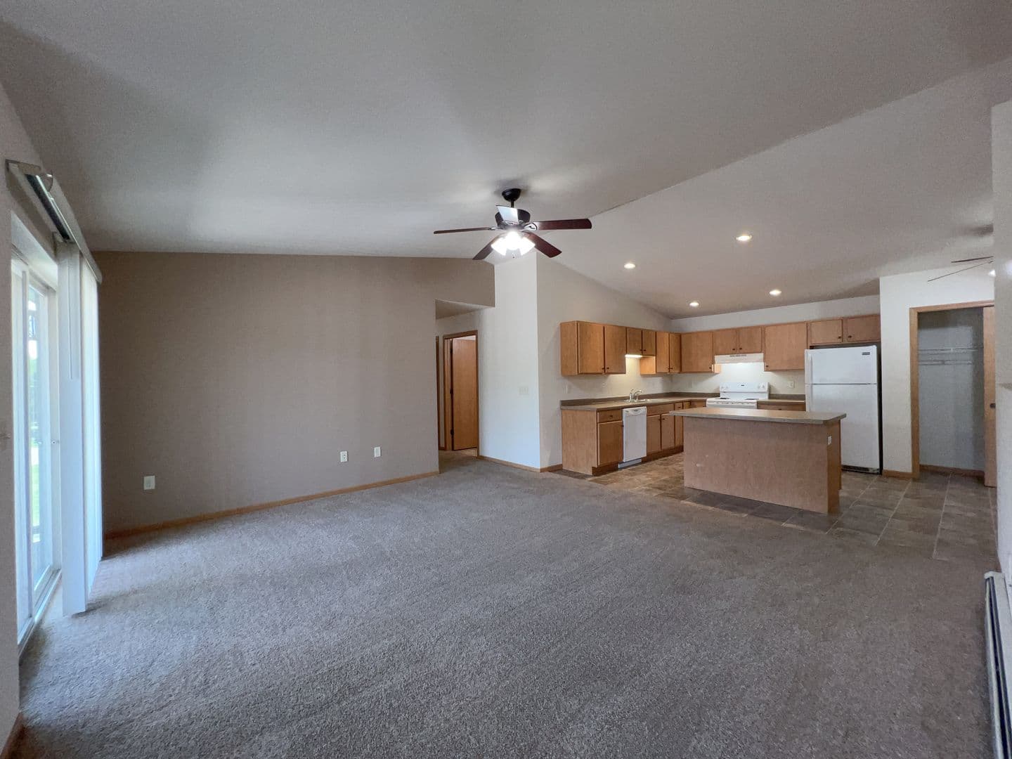 Plover Apartment: 3500 Willow Dr