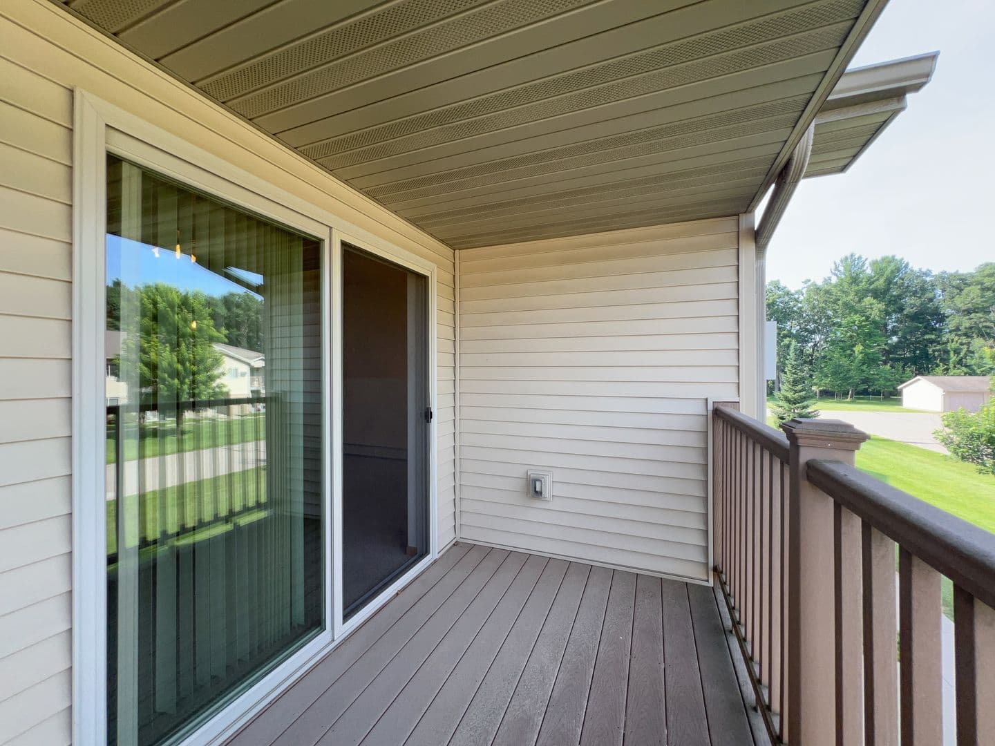 Plover Apartment: 3500 Willow Dr