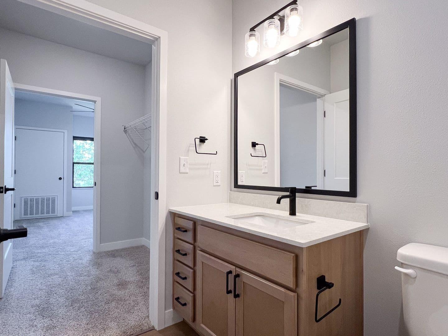 Schofield Apartment: 1408 Park Drive