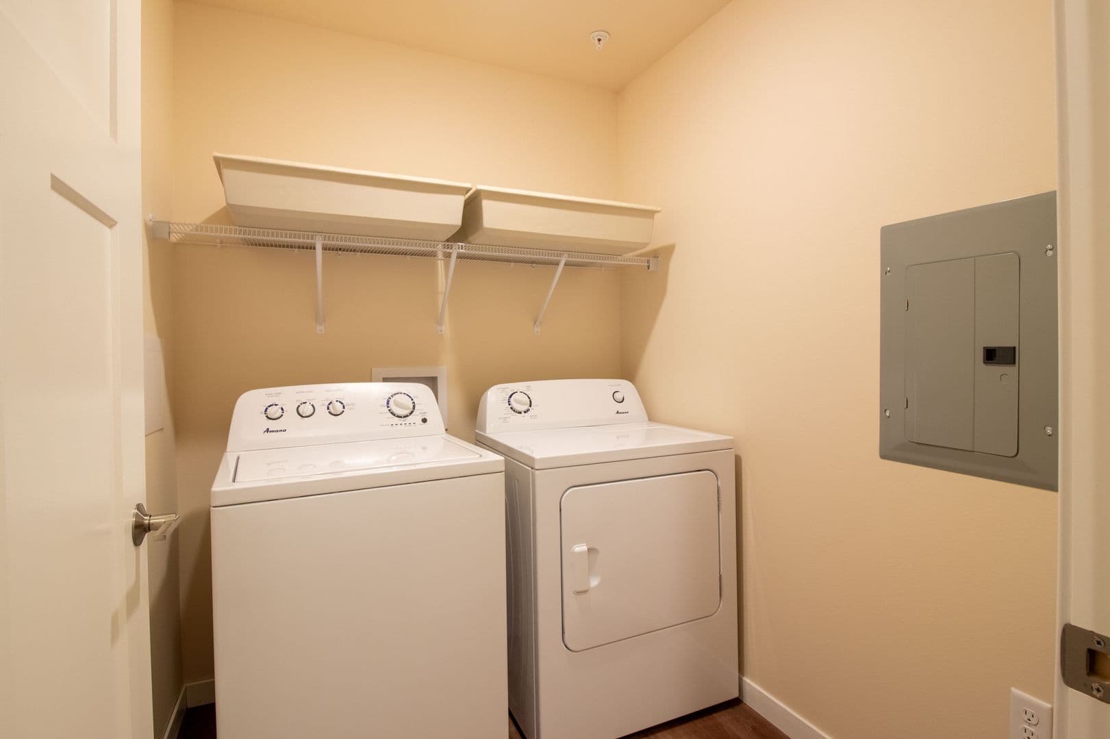 Wittenberg Apartment: 403 Freedom Way