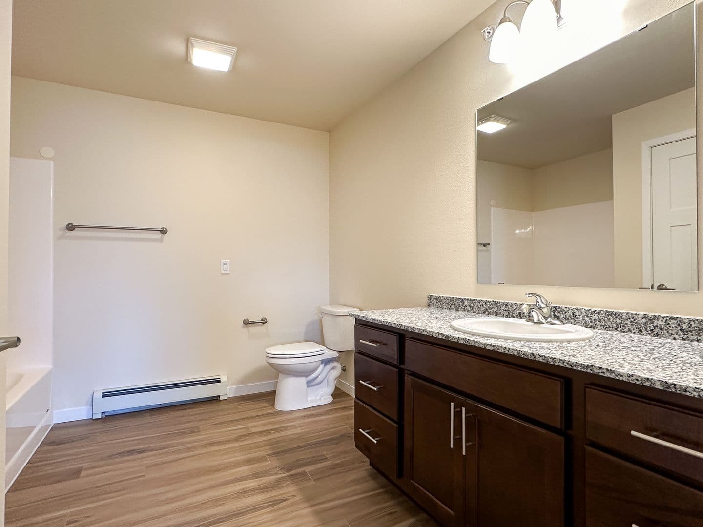 Eau Claire Apartment: 4395 Christopher Drive