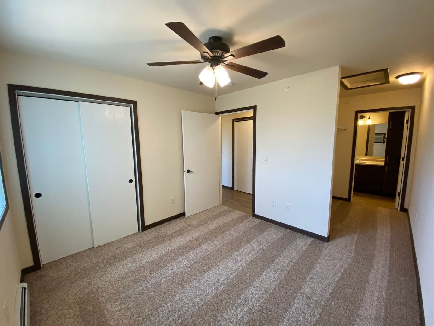 Plover Apartment: 3500 Willow Dr