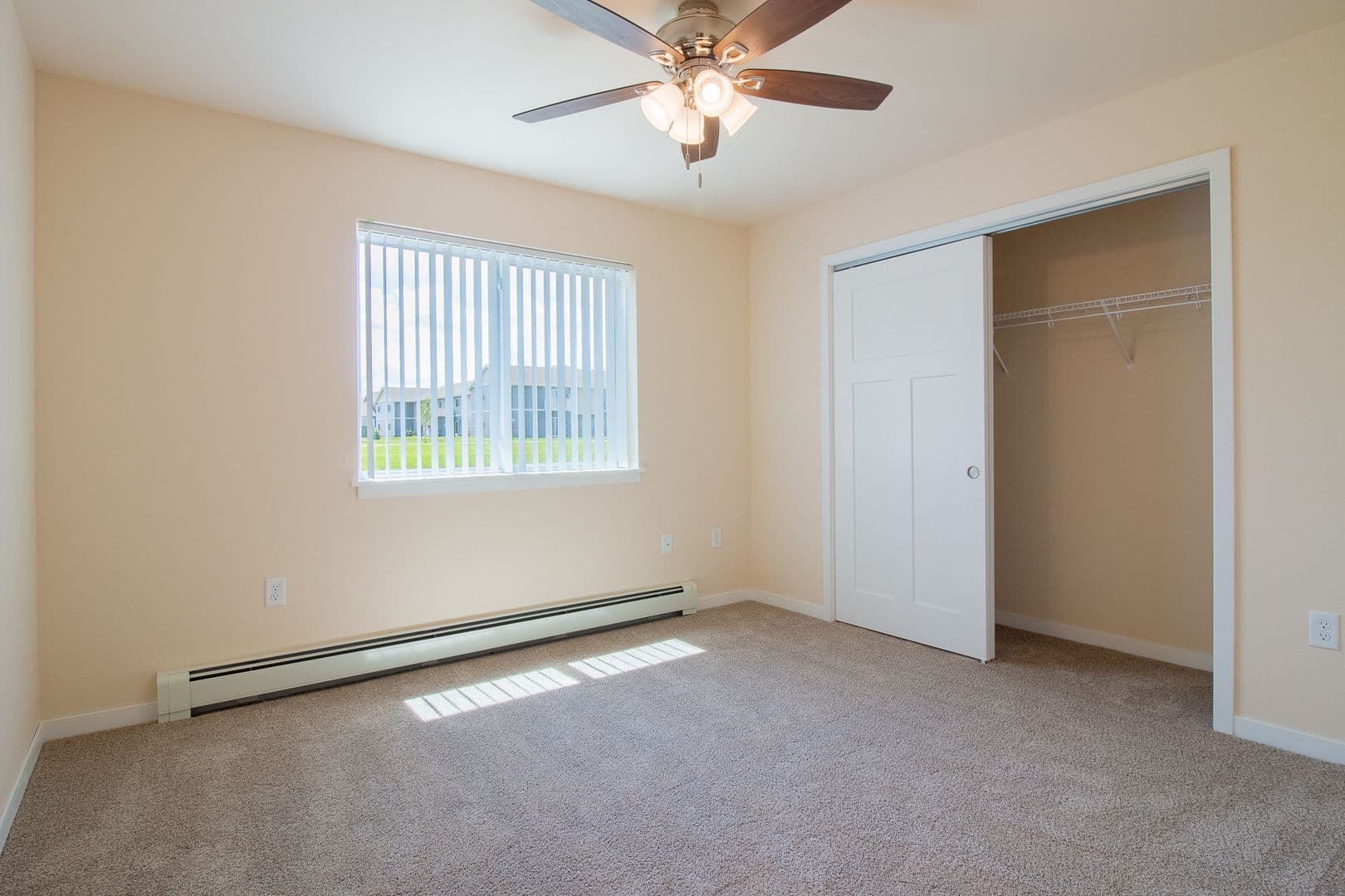 Eau Claire Apartment: 4395 Christopher Drive