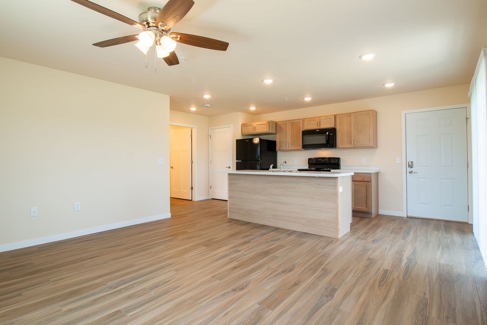 Eau Claire Apartment: 4395 Christopher Drive