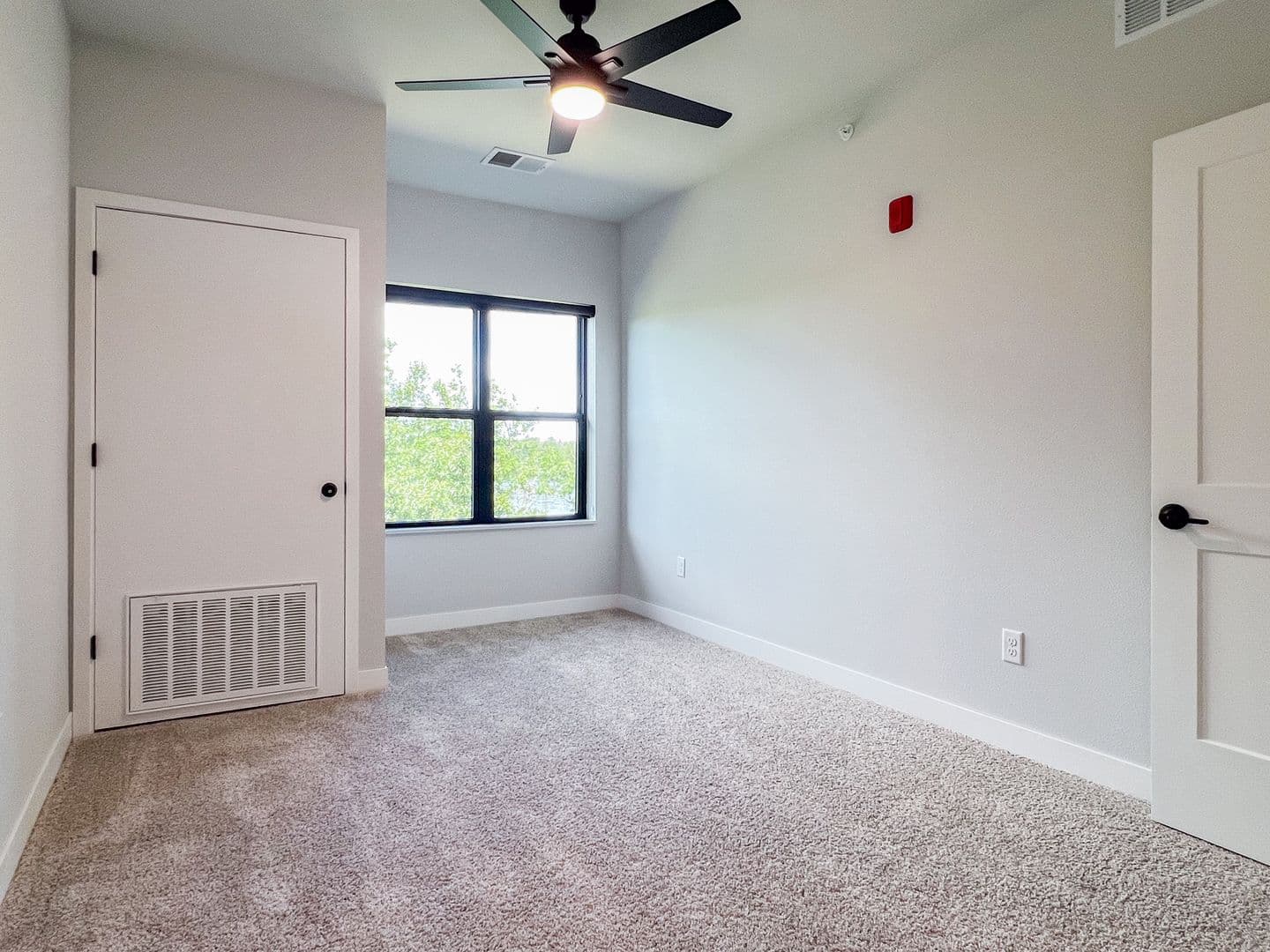Schofield Apartment: 1408 Park Drive