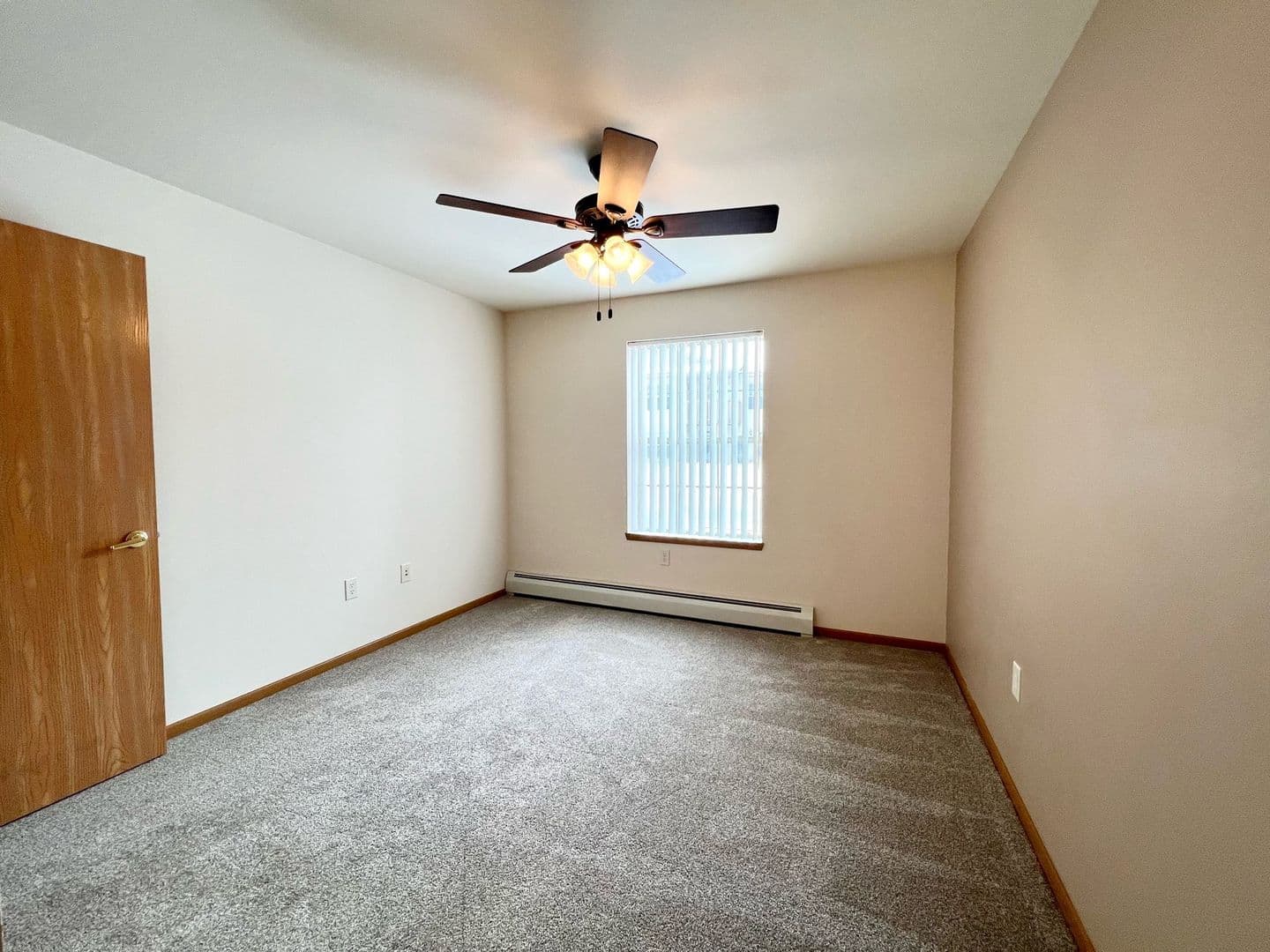 Stevens Point Apartment: 1200 River View Ave
