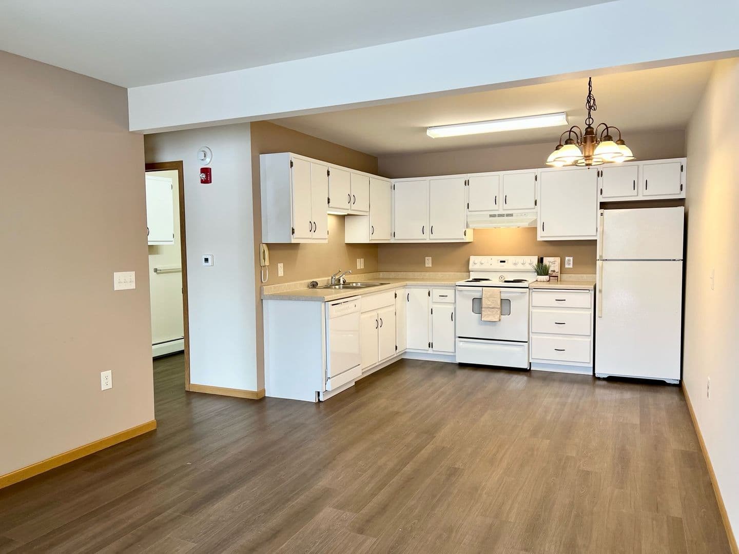Stevens Point Apartment: 1200 River View Ave