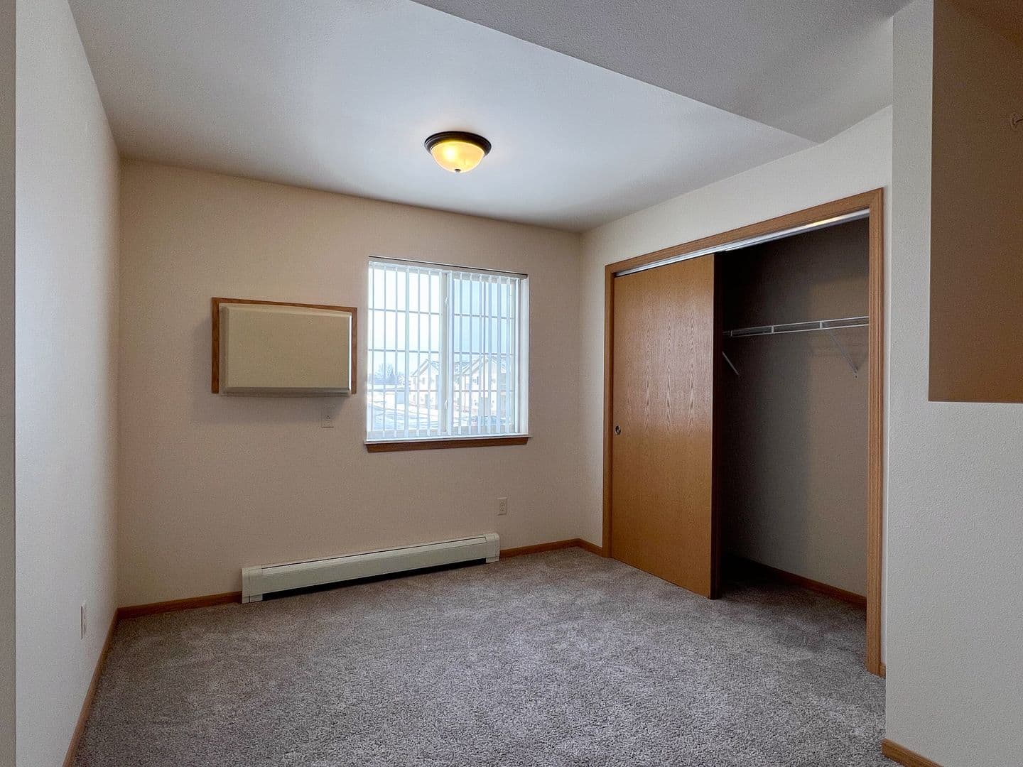 Rice Lake Apartment: 515 Moon Lake Dr