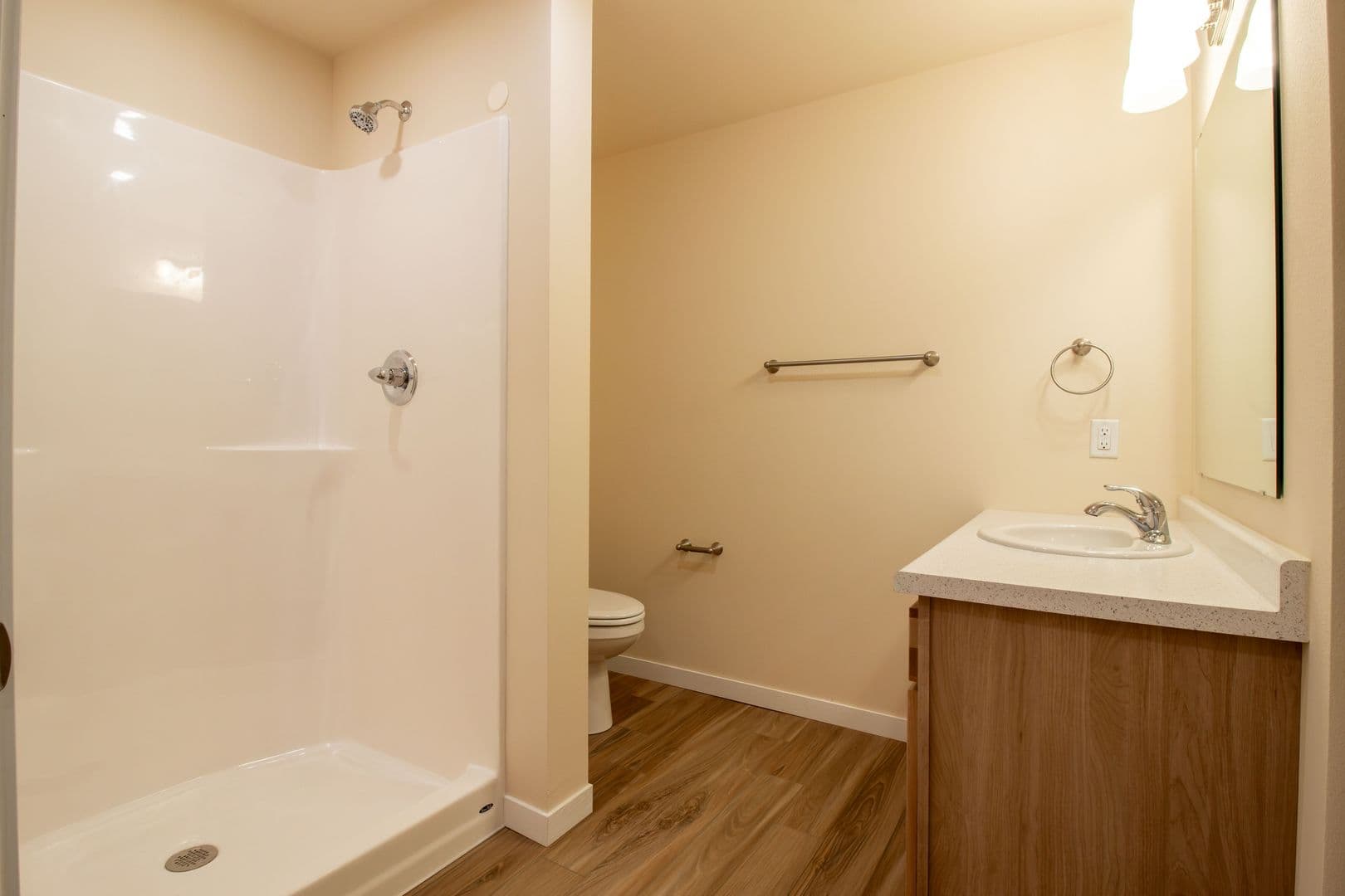 Eau Claire Apartment: 4395 Christopher Drive