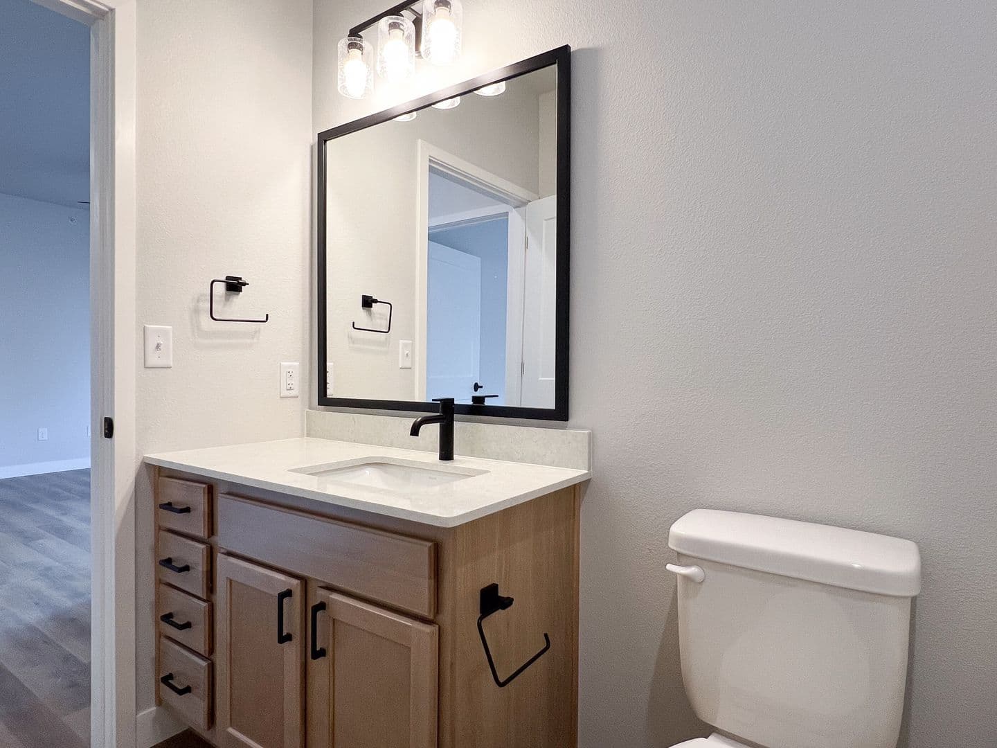 Schofield Apartment: 1408 Park Drive