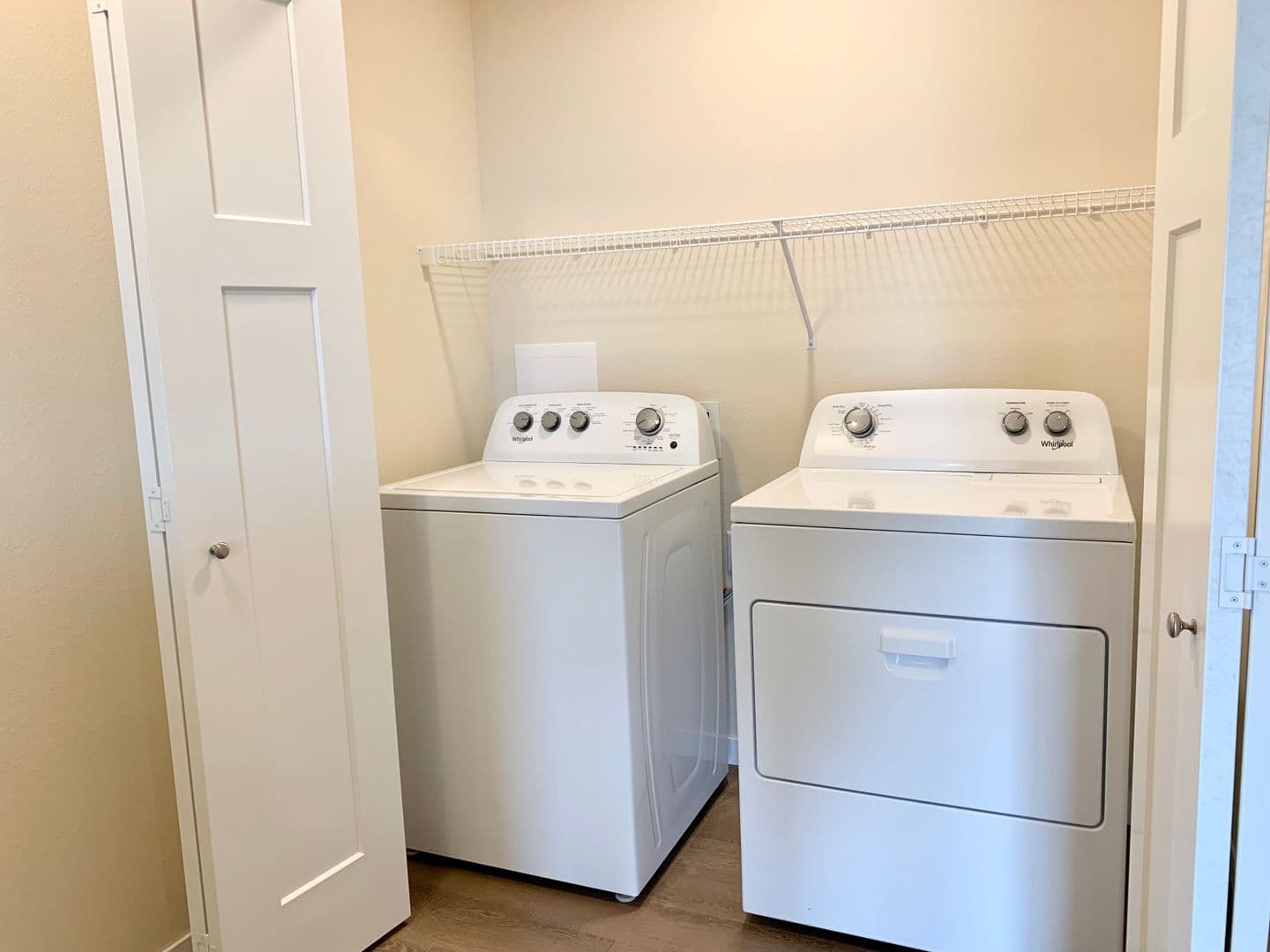 Stanley Apartment: 1419 Pine St