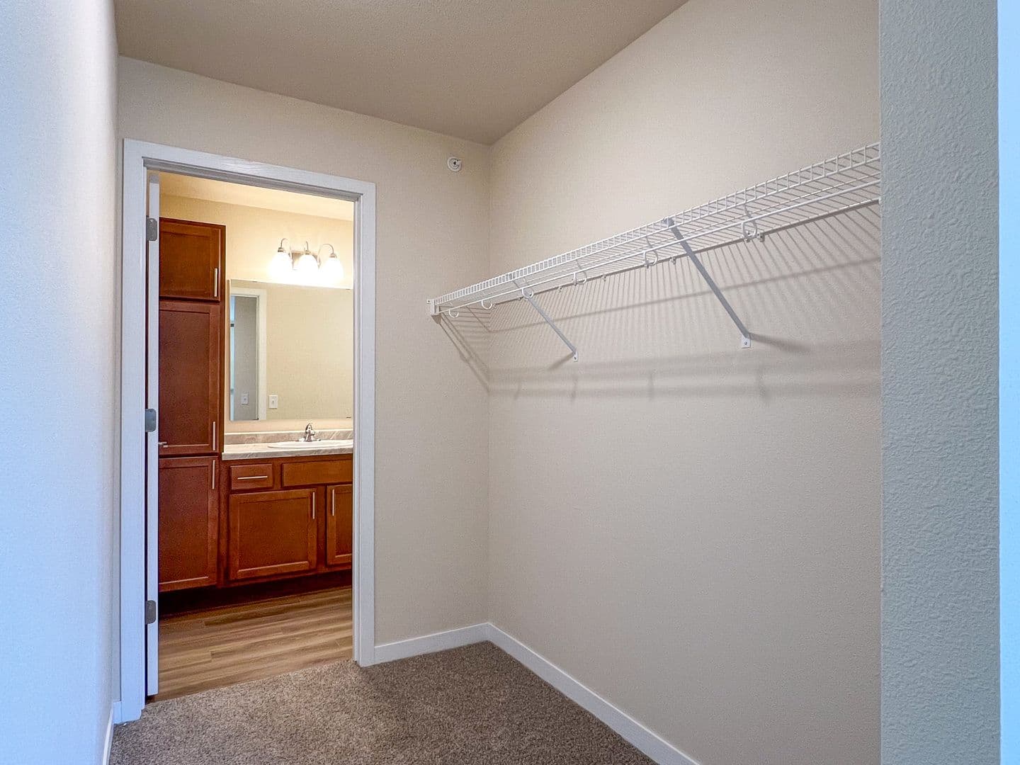 Eau Claire Apartment: 4395 Christopher Drive