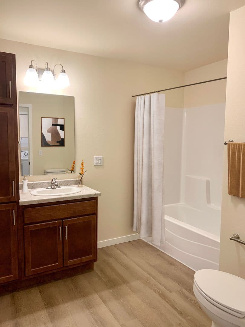 Hortonville Apartment: 121 Givens Road