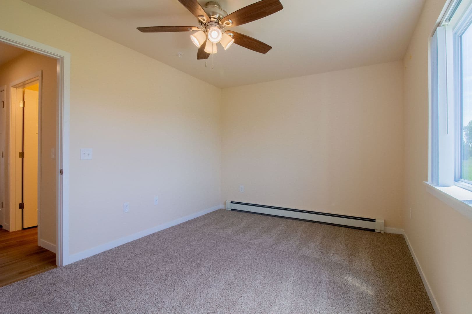 Eau Claire Apartment: 4395 Christopher Drive