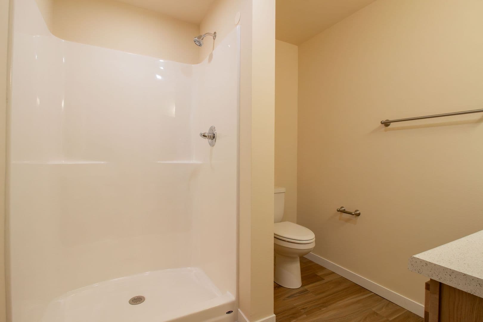 Eau Claire Apartment: 4395 Christopher Drive