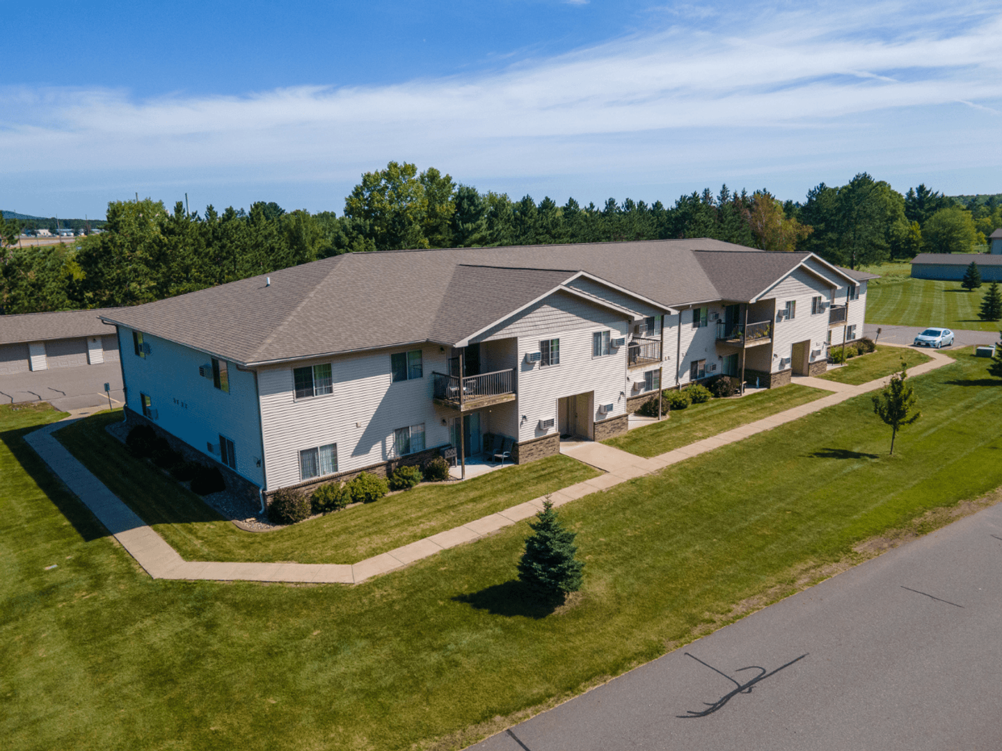 Kronenwetter Apartment: 1620 Old Hwy 51