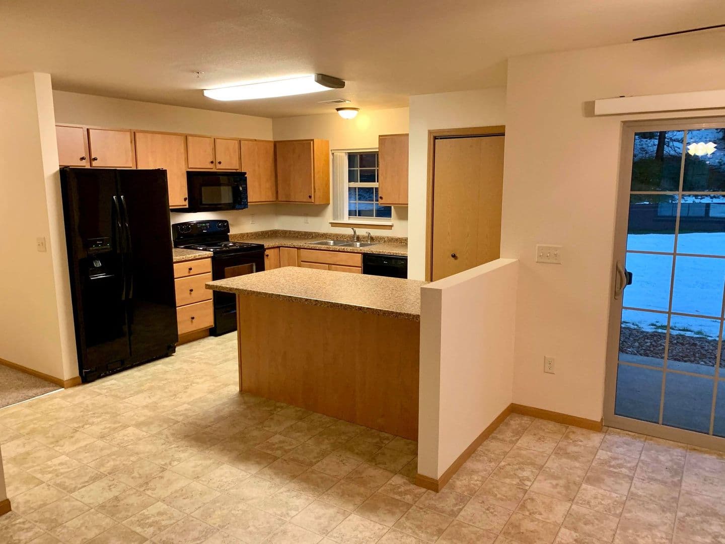 Weston Apartment: 6903 Weston Ridge Dr.