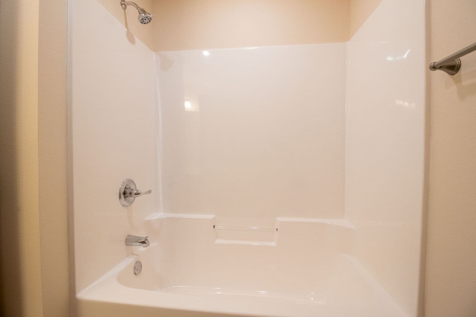 Eau Claire Apartment: 4395 Christopher Drive