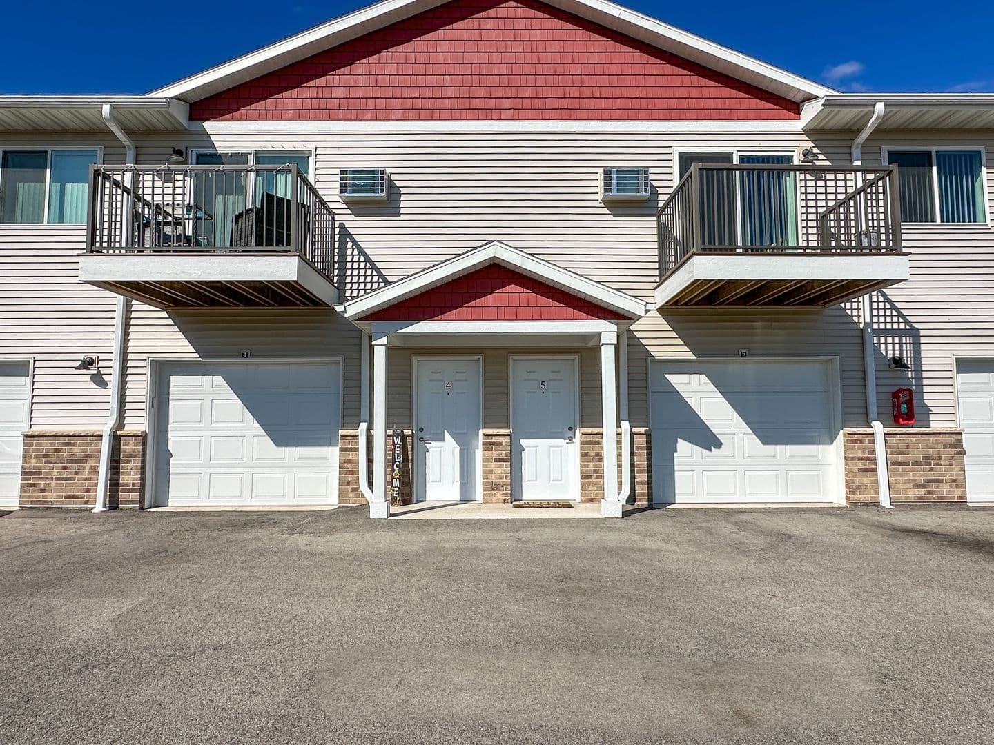 Hortonville Apartment: 121 Givens Road