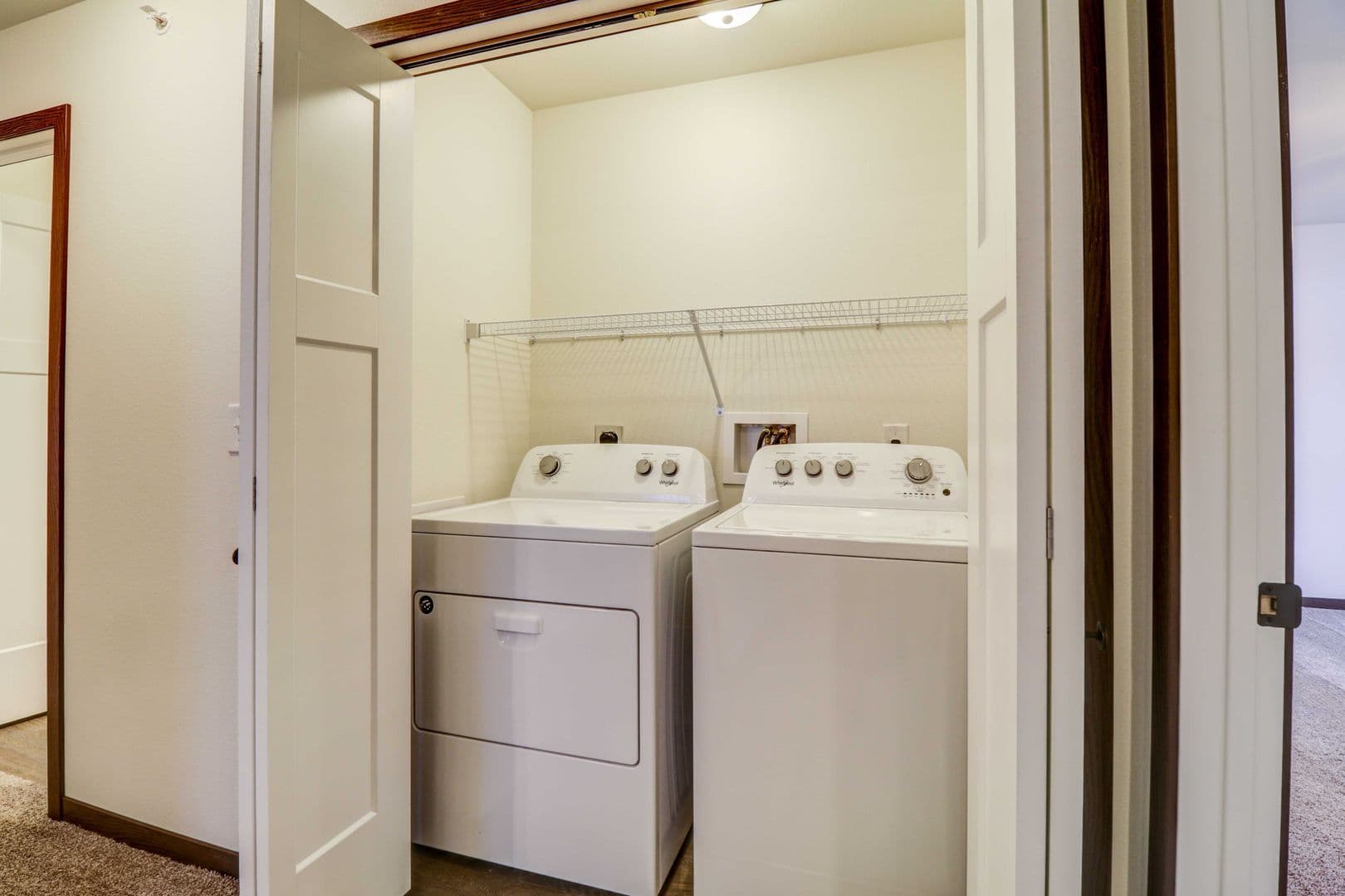 Kronenwetter Apartment: 1190 Kronenwetter Dr