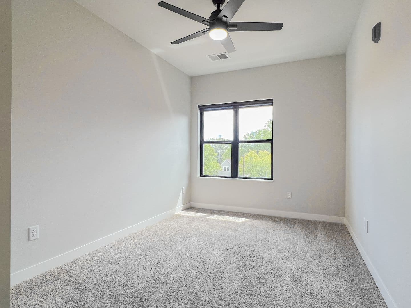 Schofield Apartment: 1408 Park Drive