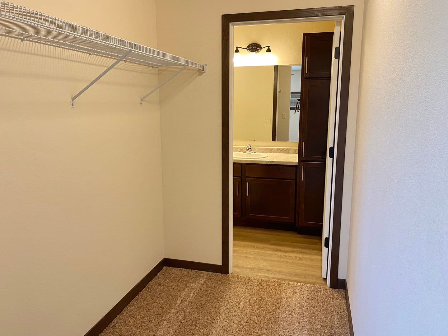 Plover Apartment: 3500 Willow Dr