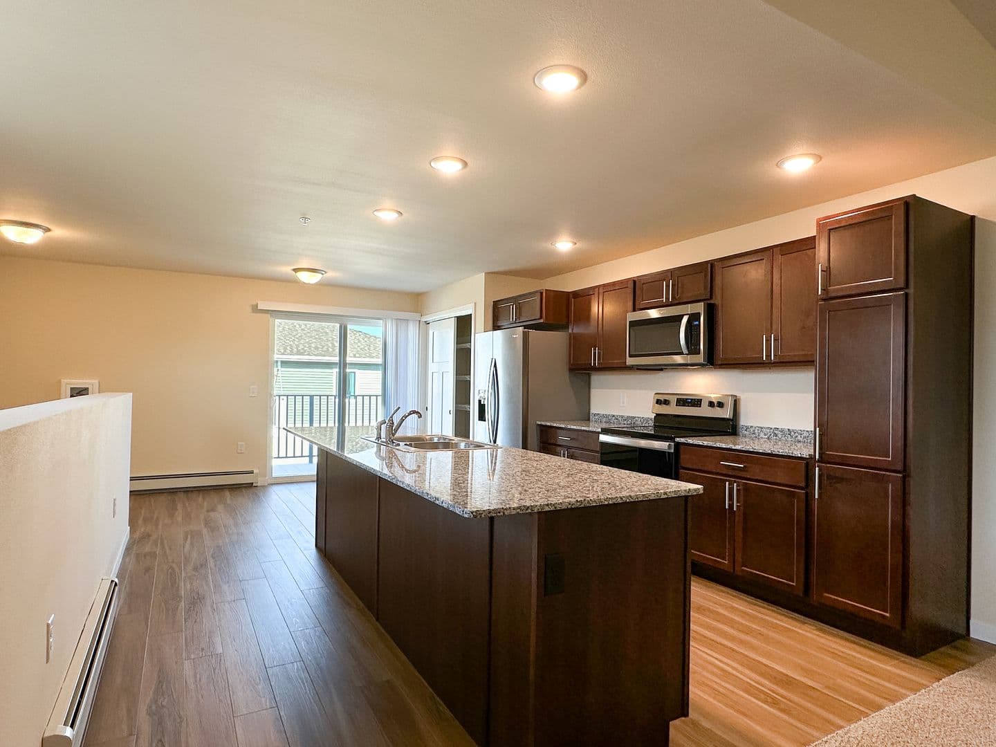 Eau Claire Apartment: 4395 Christopher Drive