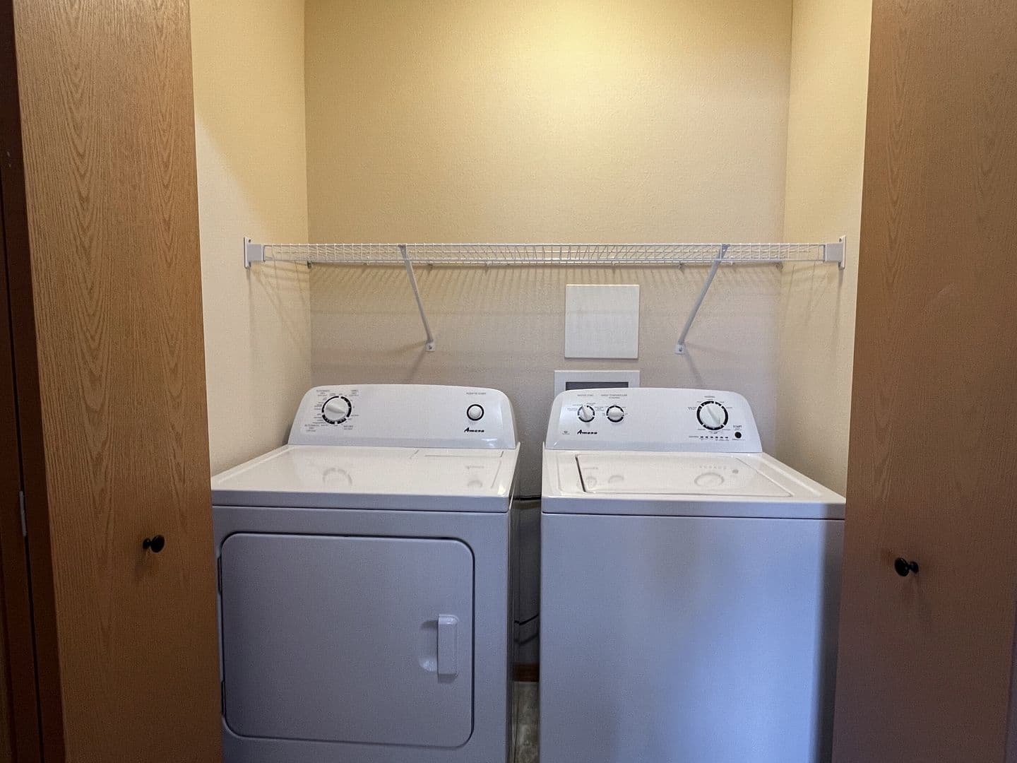 Rice Lake Apartment: 515 Moon Lake Dr